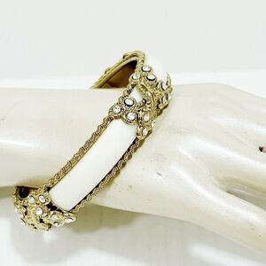 Vintage Elegant Gold and White Bracelet